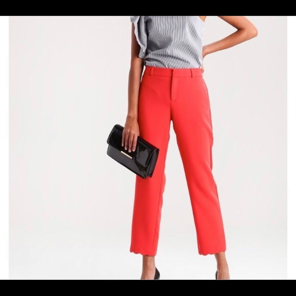 Banana Republic Avery Fit Scallop Hem Pant